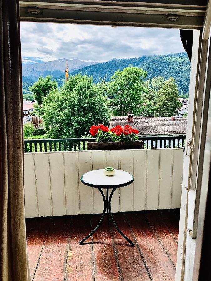 Gaestehaus Hohe Tannen Гармиш-Партенкирхен Экстерьер фото