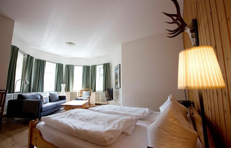 Gaestehaus Hohe Tannen Гармиш-Партенкирхен Экстерьер фото